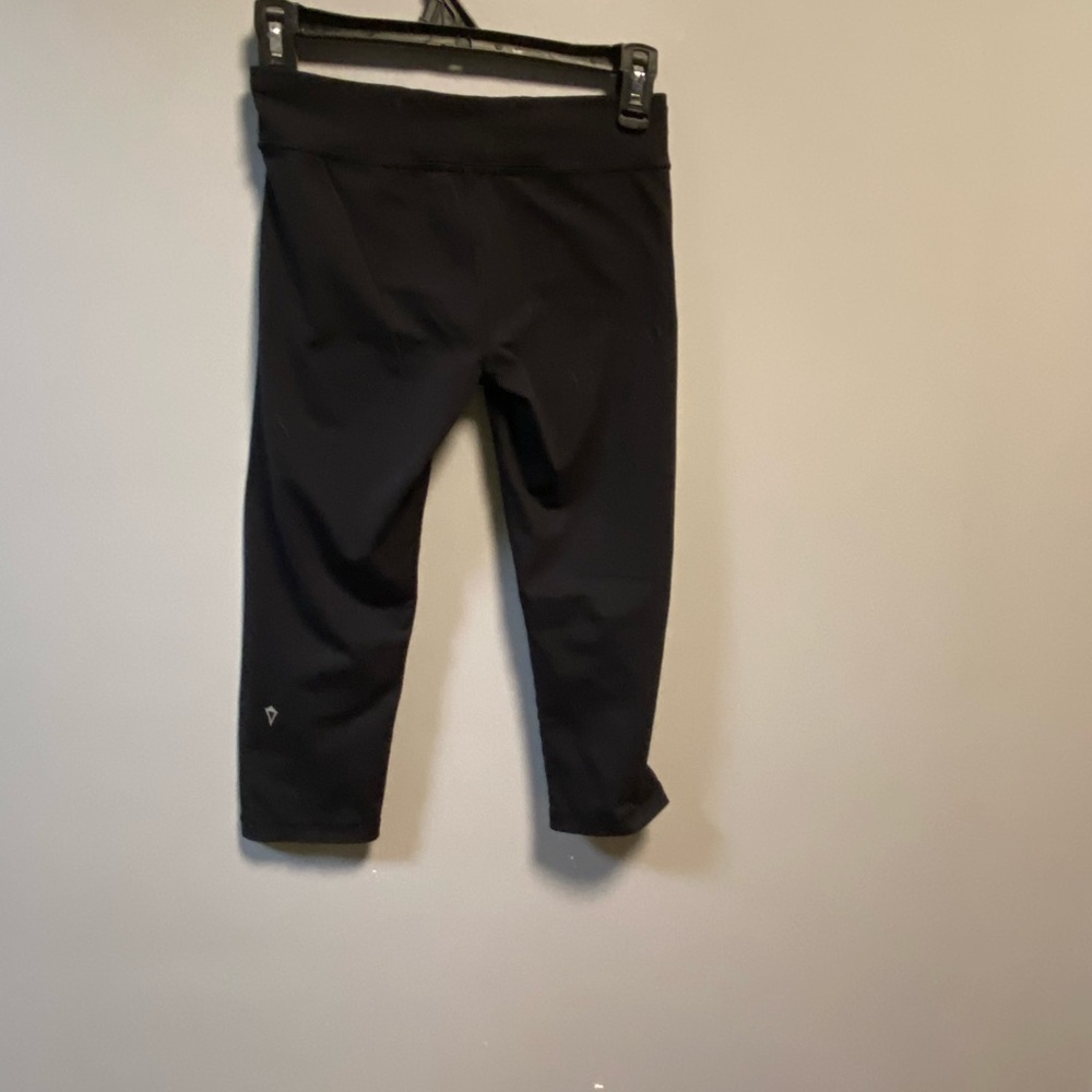 Ivivva cropped leggings- size 12